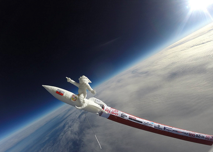 3D Printed Gnome Launches into the Stratosphere to Celebrate 100 Years of Polish Independence